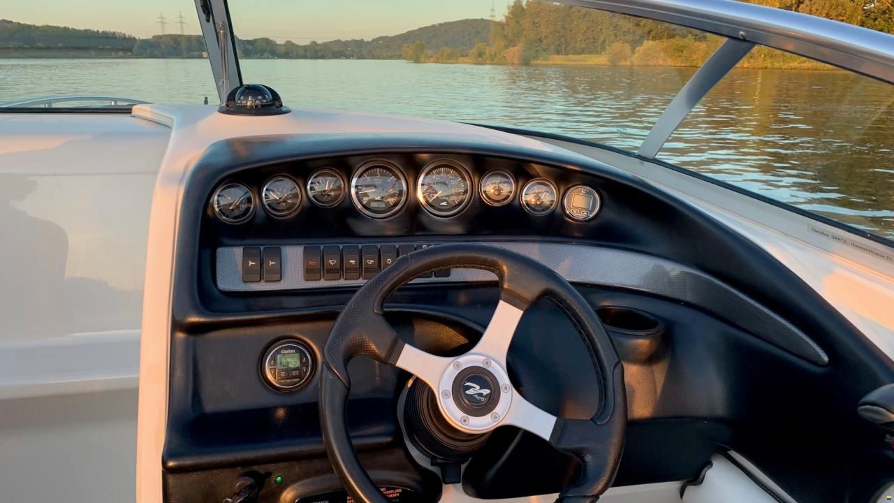 Sea Ray 240 Overnighter