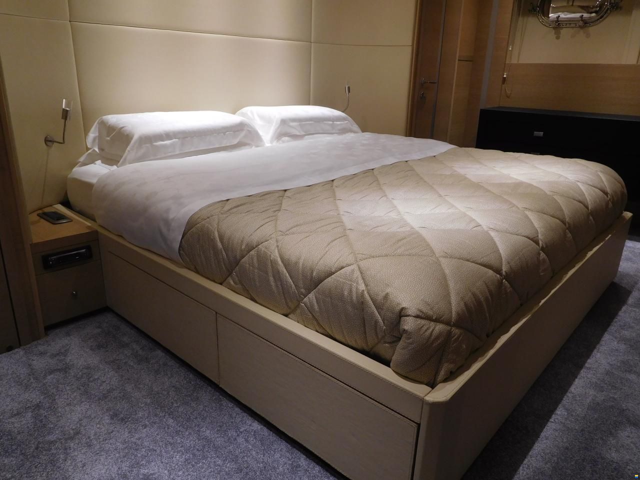 Tecnomar Velvet 83