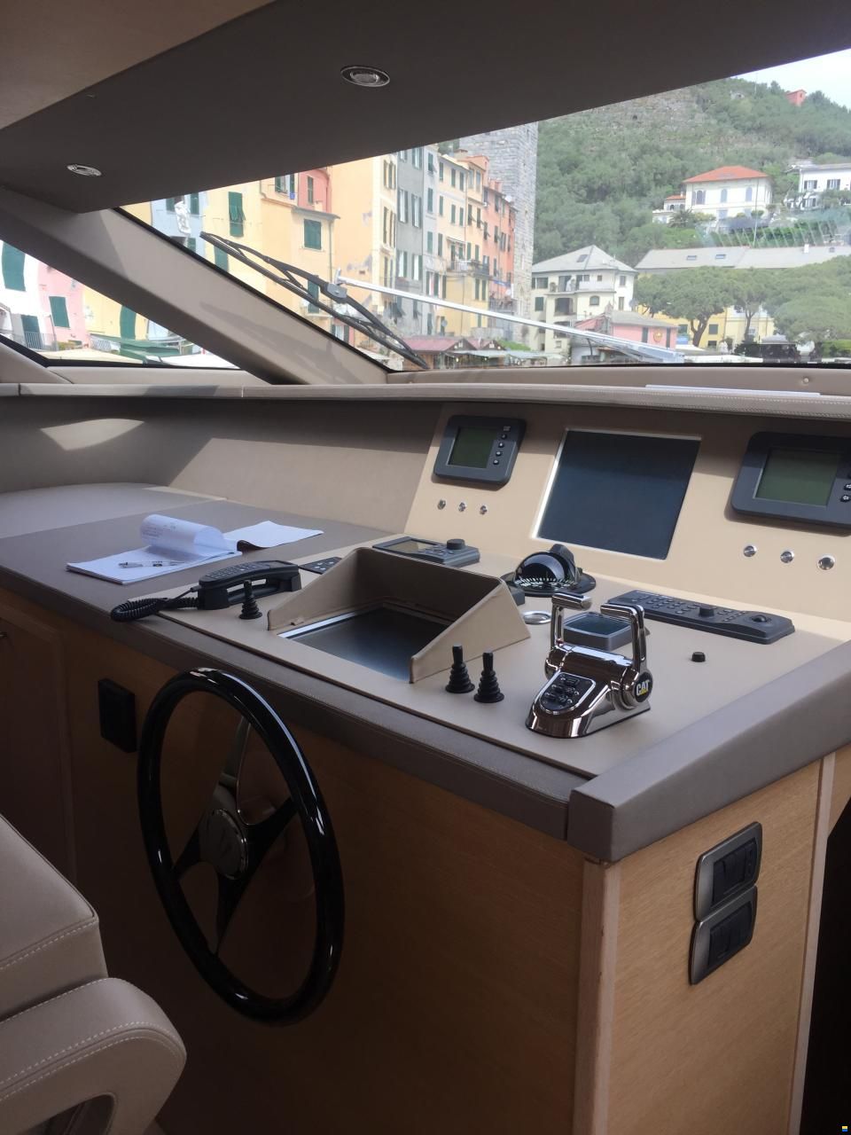 Tecnomar Velvet 83