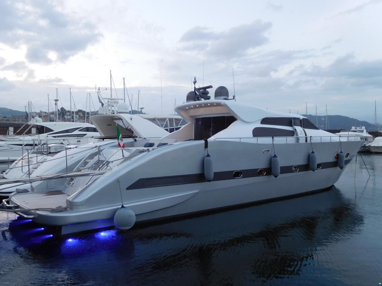 Tecnomar Velvet 83