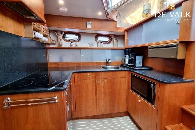 Vischer Yachting Custom 125AC