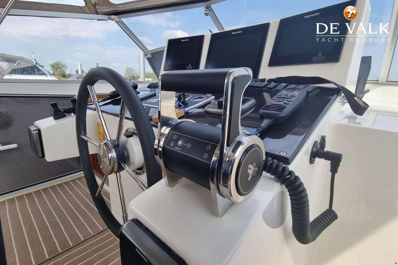 Vischer Yachting Custom 125AC