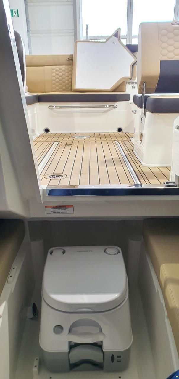 Sea Ray 230 SSOE