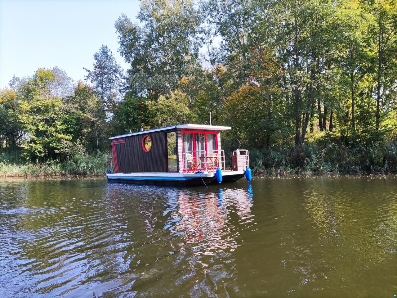 Nordic Season Houseboat NS 32 Eco 18m2