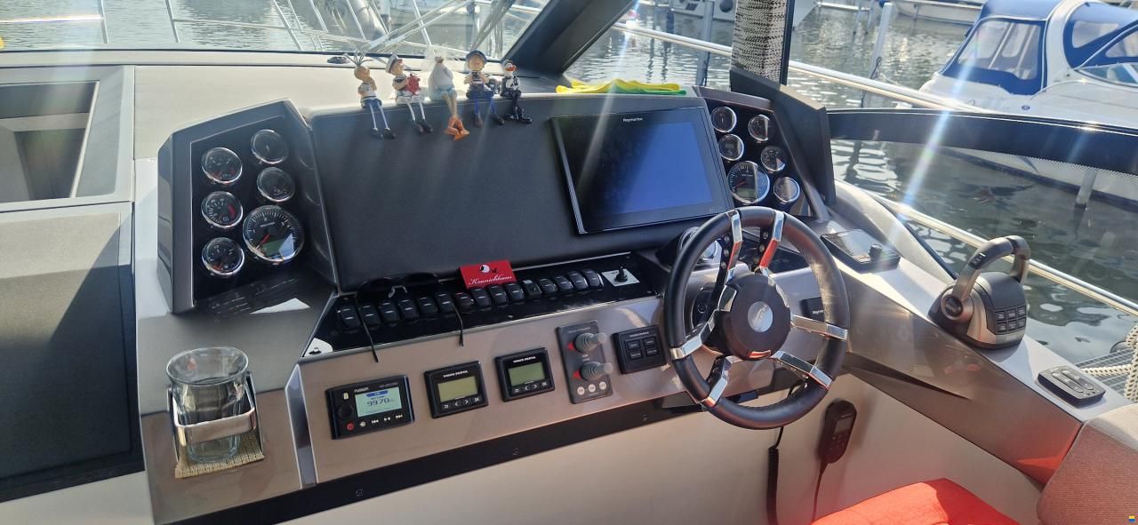 Galeon 425 HTS