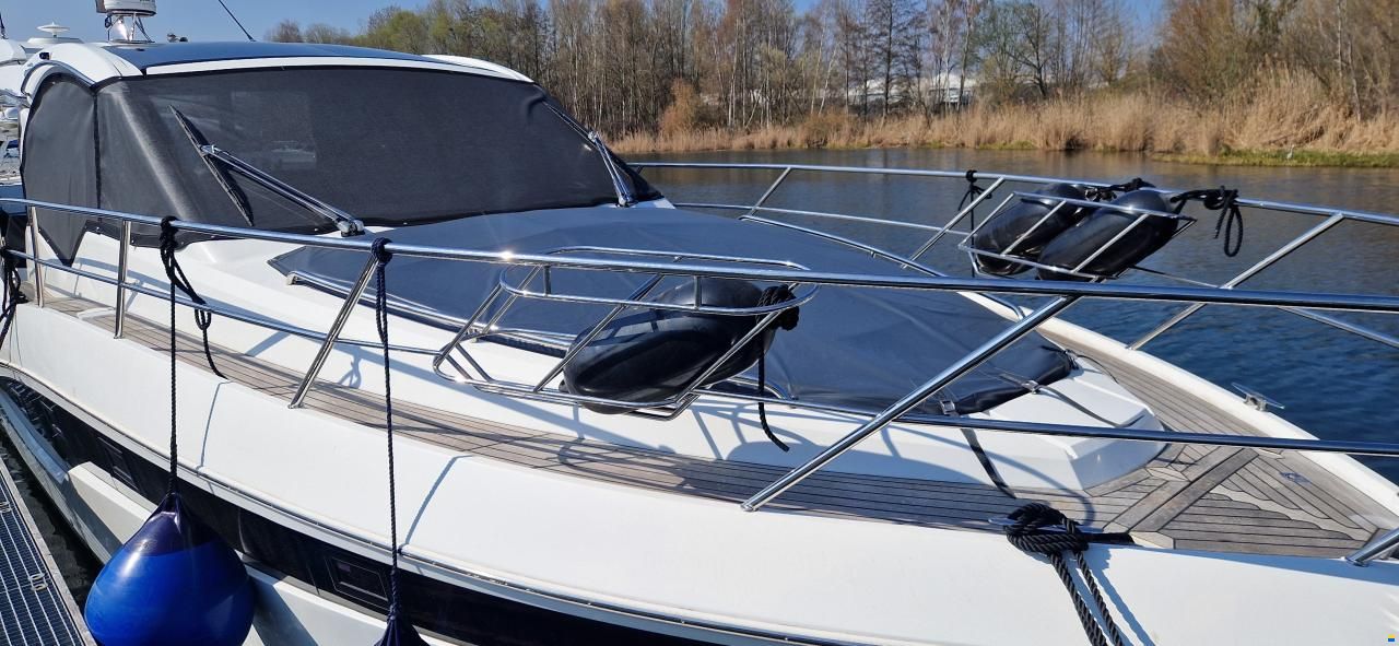 Galeon 425 HTS