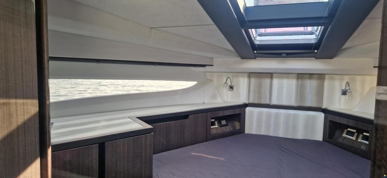 Galeon 425 HTS
