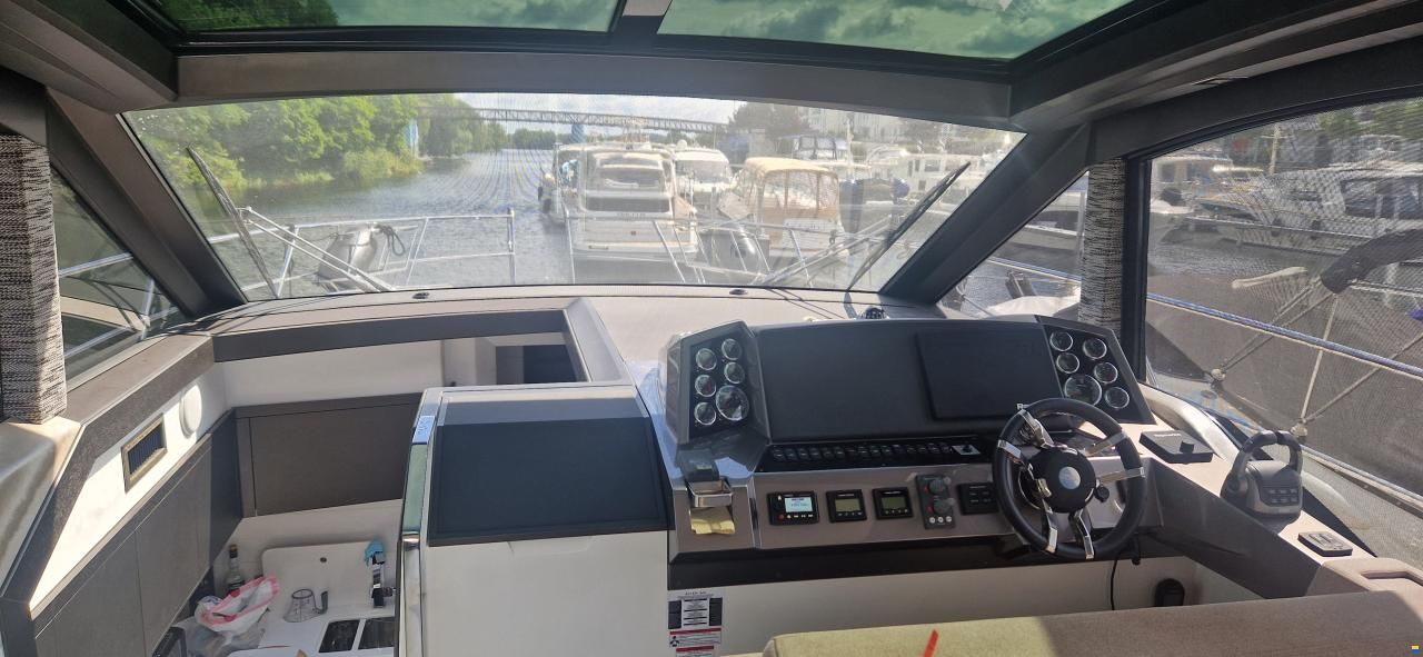 Galeon 425 HTS