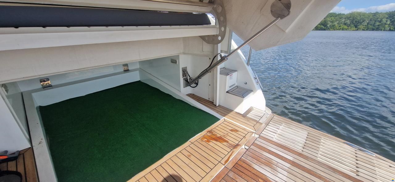 Galeon 425 HTS