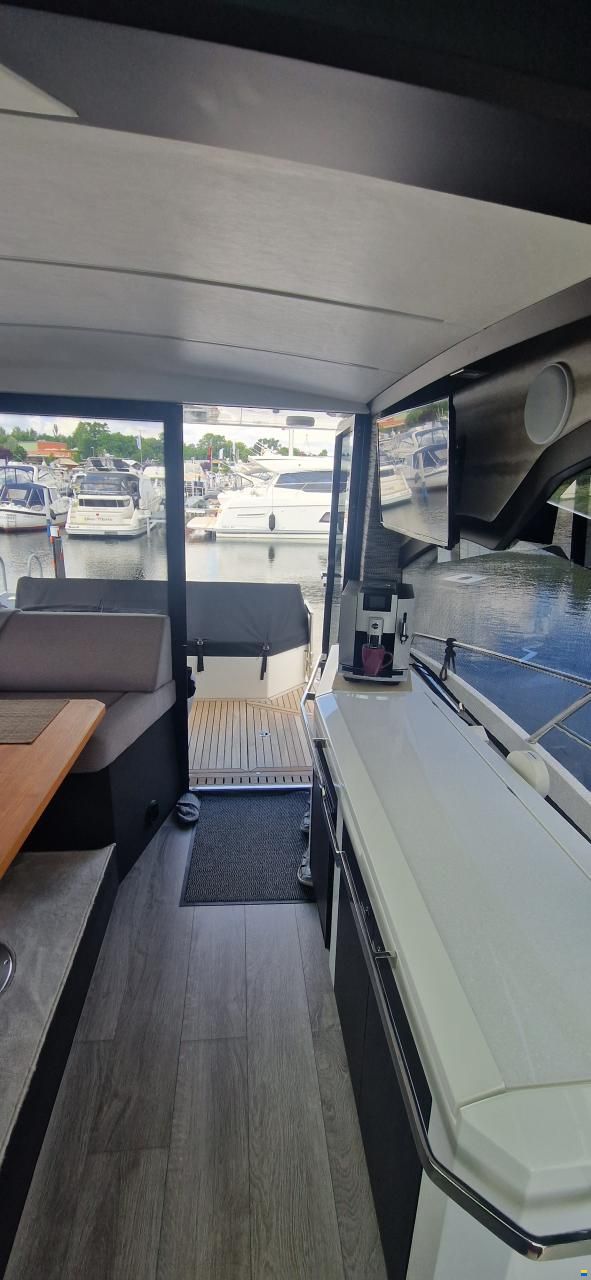 Galeon 425 HTS