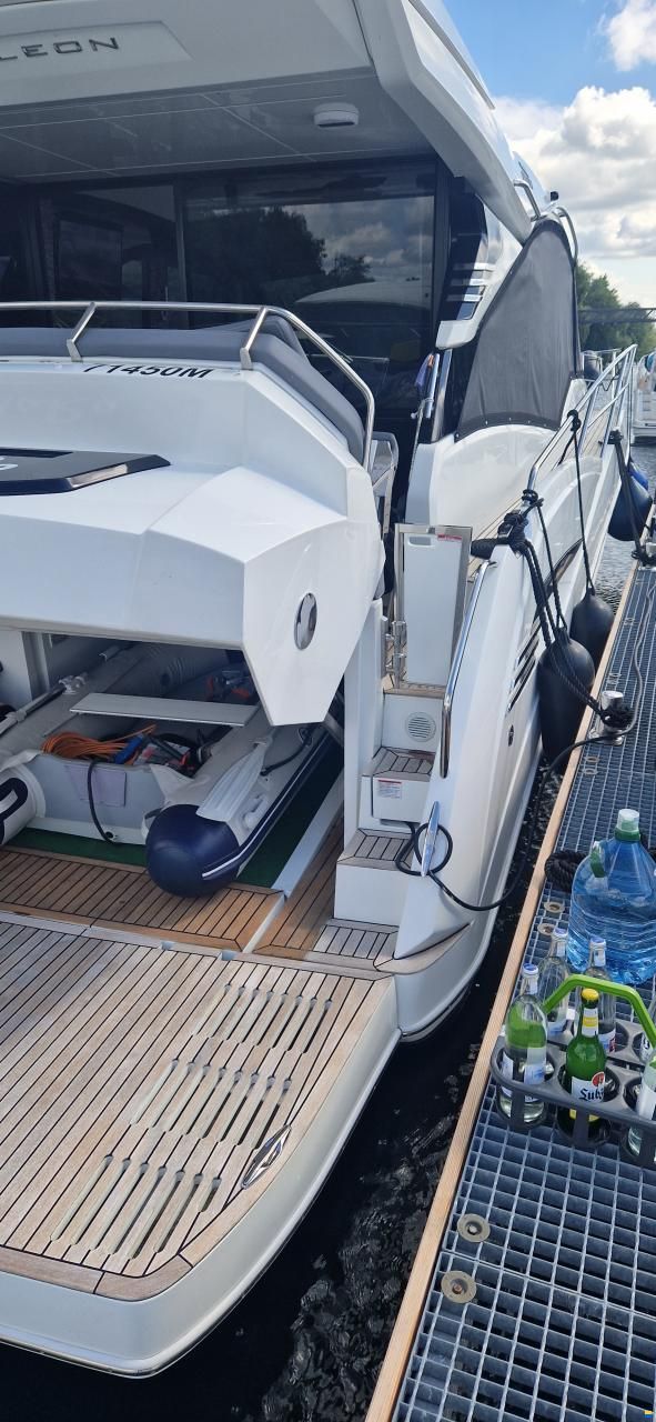 Galeon 425 HTS