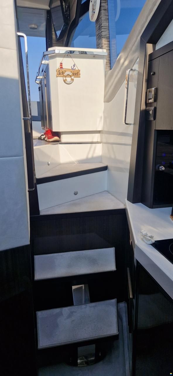Galeon 425 HTS
