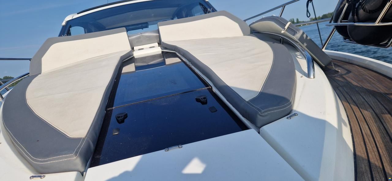 Galeon 425 HTS