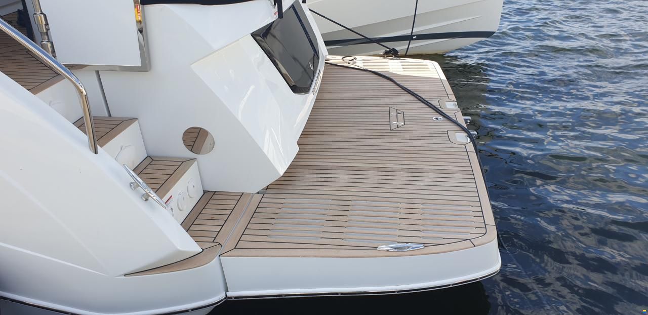 Galeon 425 HTS