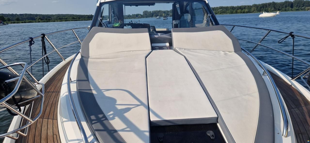 Galeon 425 HTS