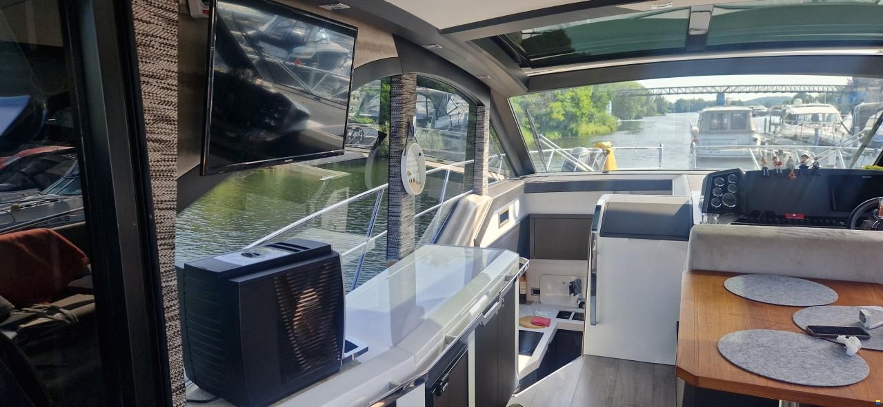 Galeon 425 HTS