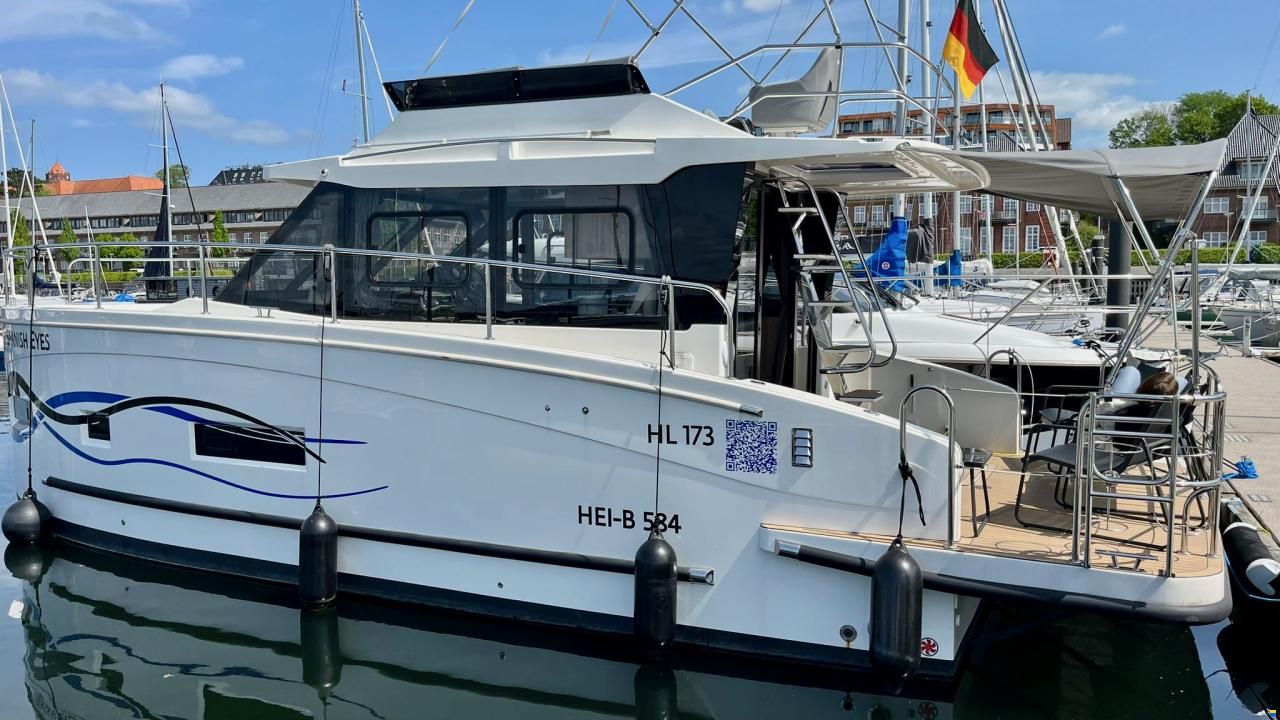 Cobra Futura 36 Fly