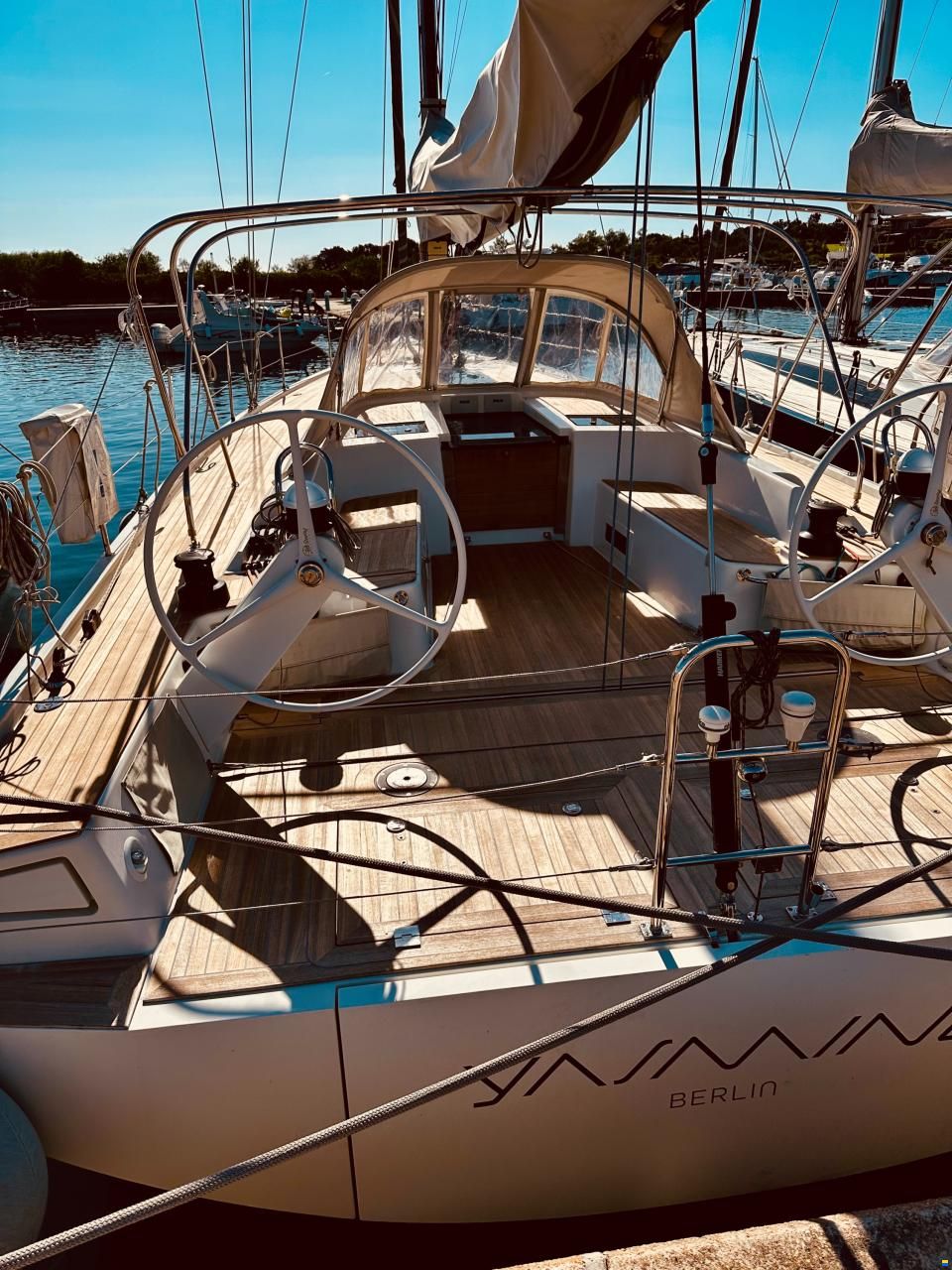 Solaris 44