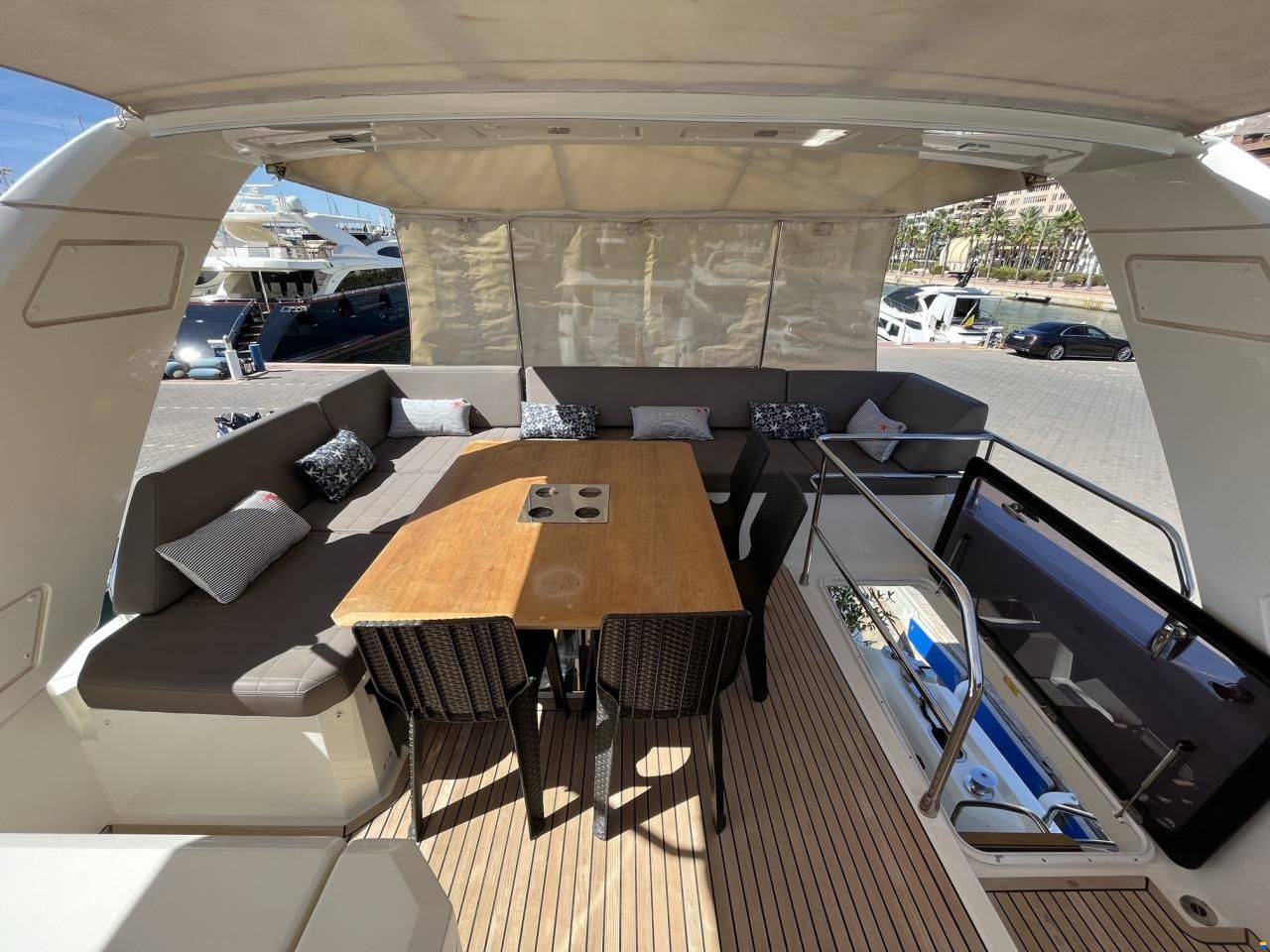 Jeanneau Prestige 630