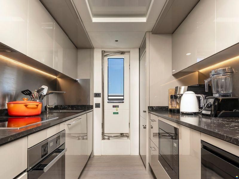 Sunseeker 90 Ocean
