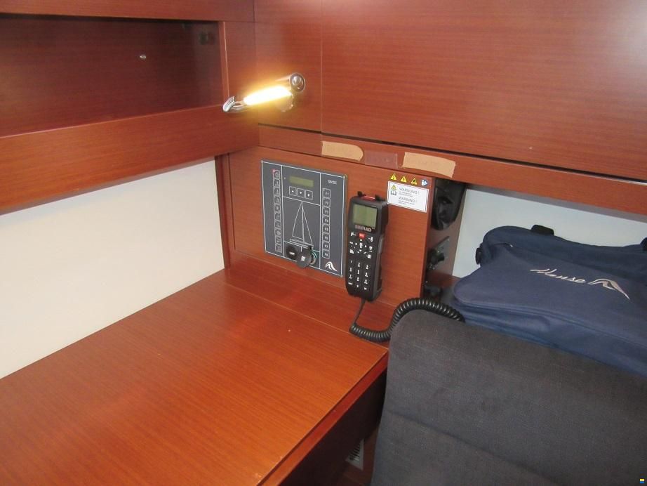Hanse 348