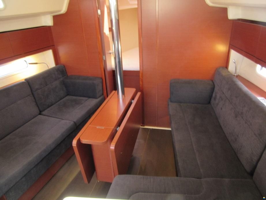 Hanse 348