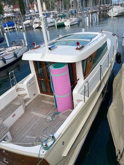 Serious Yachts Gently 40' Lausanne