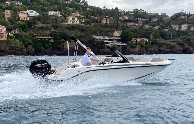 Quicksilver Activ 525 aXess