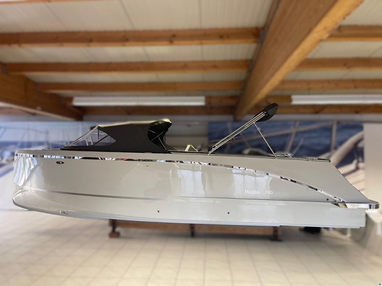 Maxima 740