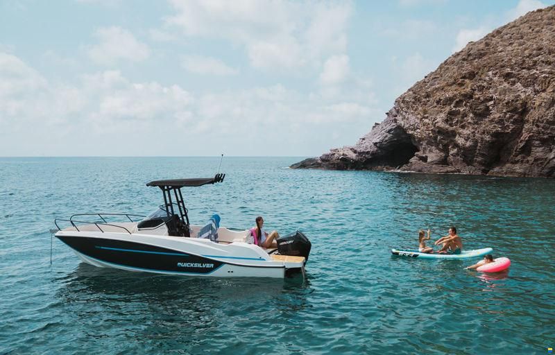 Quicksilver Activ 705 Open