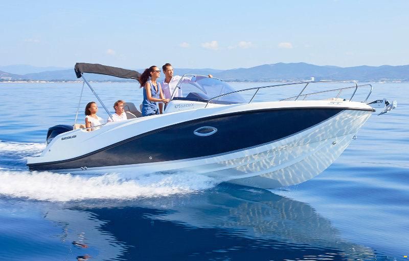 Quicksilver Activ 675 Sundeck
