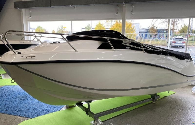 Quicksilver Activ 555 Cabin