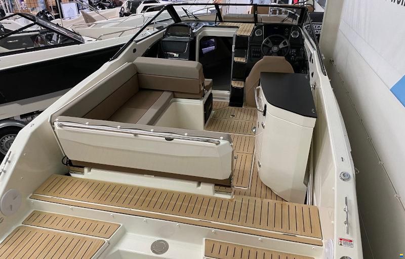 Quicksilver Activ 755 Cruiser