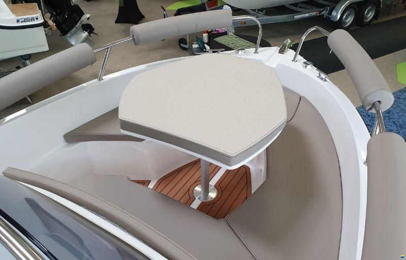 Trident 530 Sport