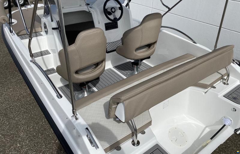 Trident 530 Sundeck