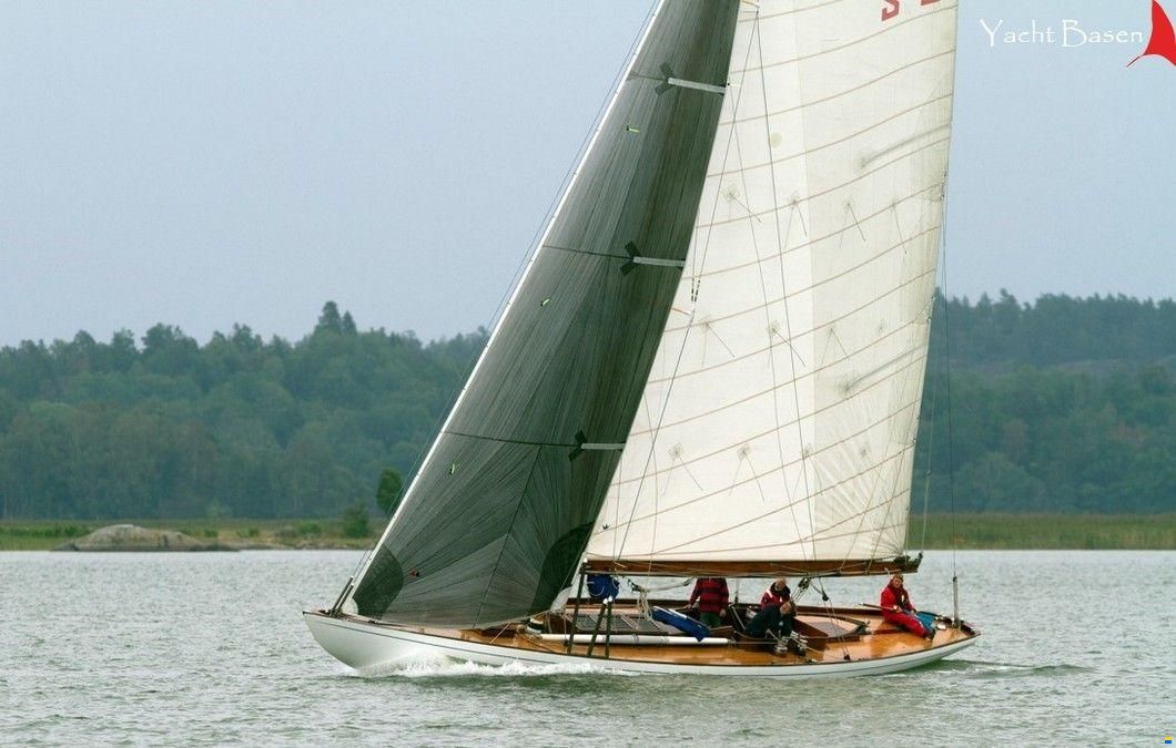 10 m R - Classic Yacht