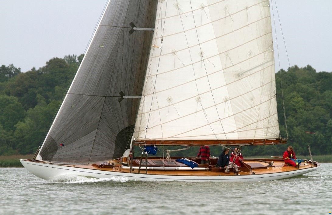 10 m R - Classic Yacht