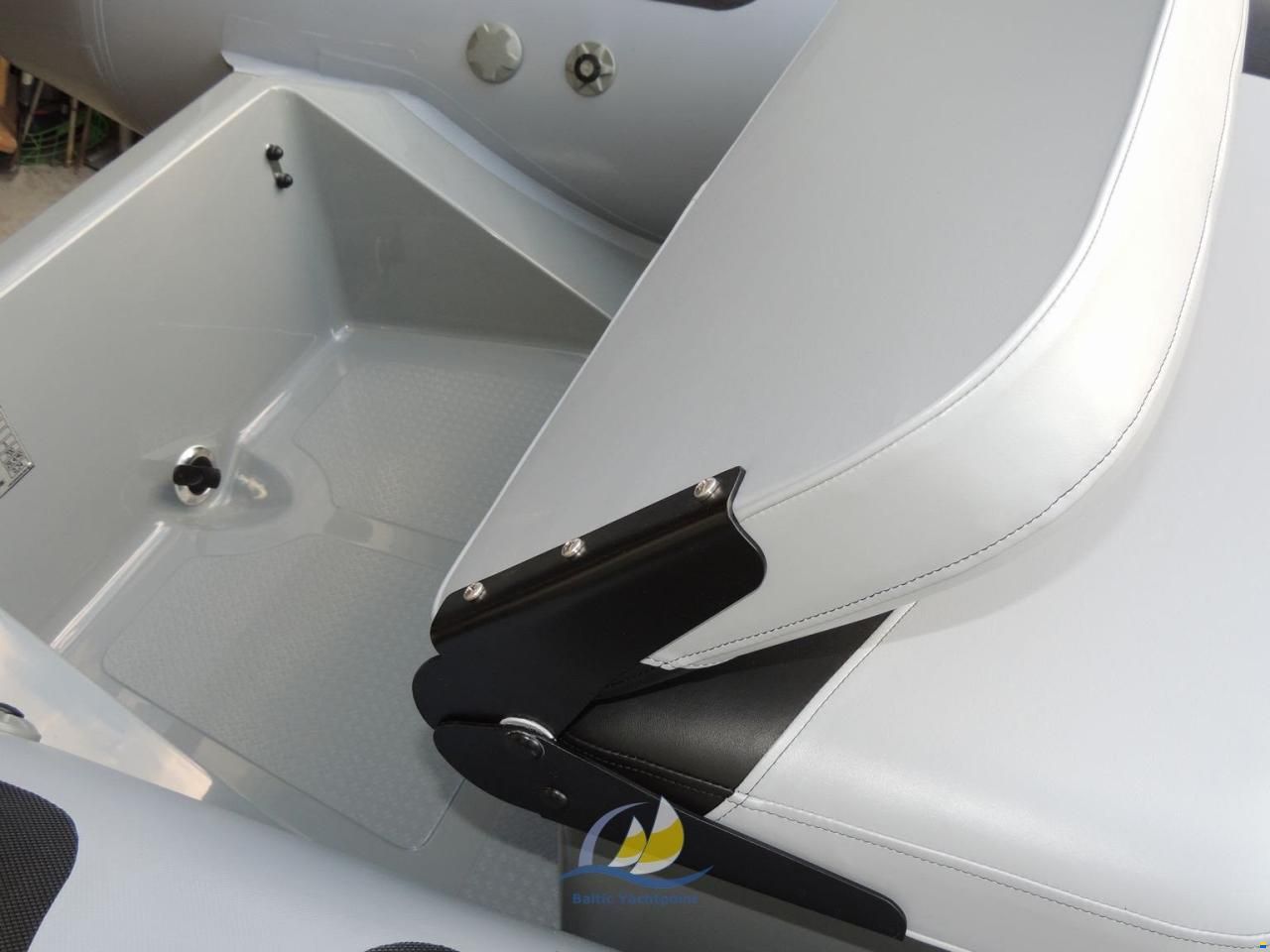 Adventure Boats Adventure Vesta 380
