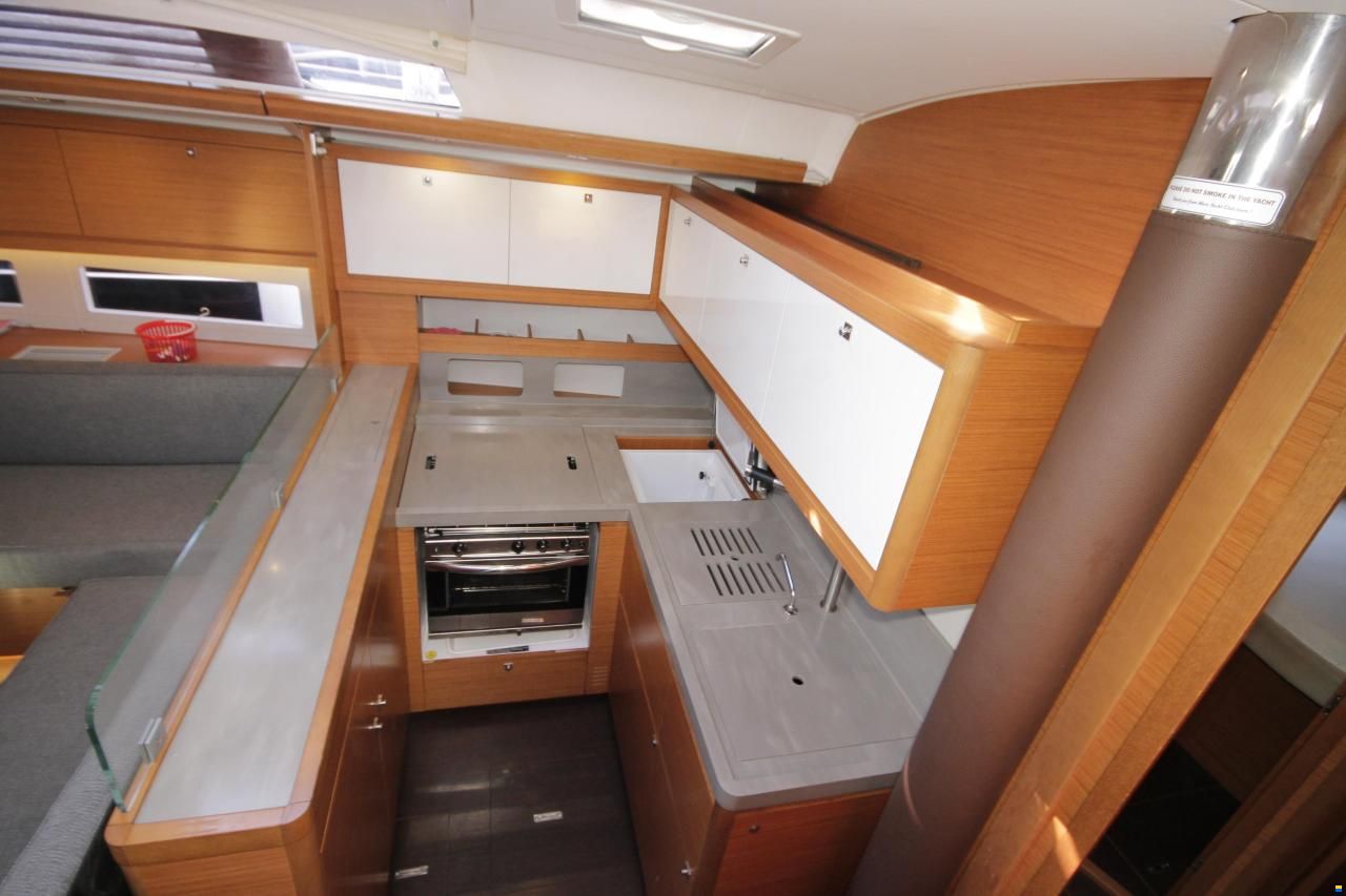 Dufour 530