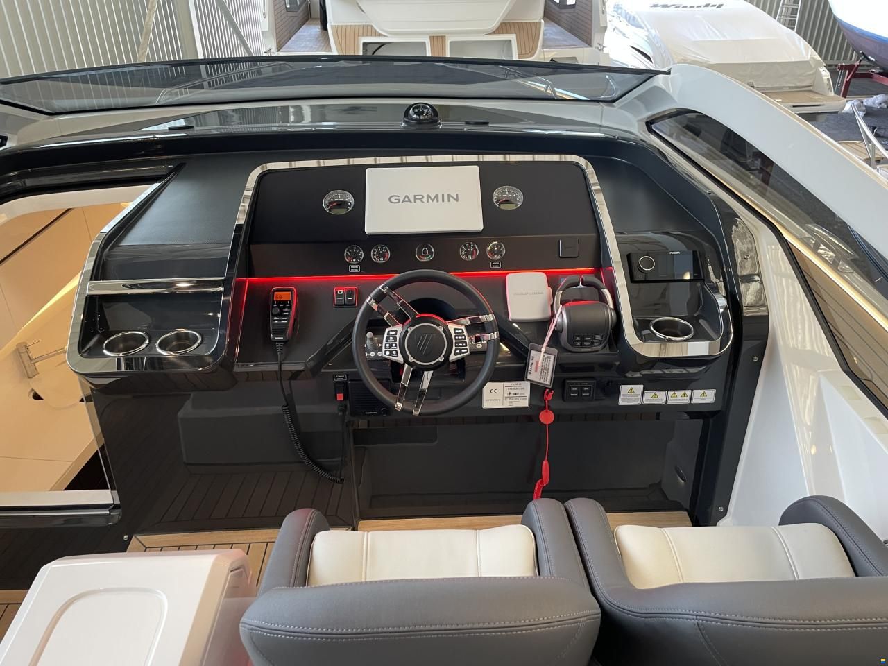 Fairline F-Line 33 LAGERBOOT *SOMMERPREIS