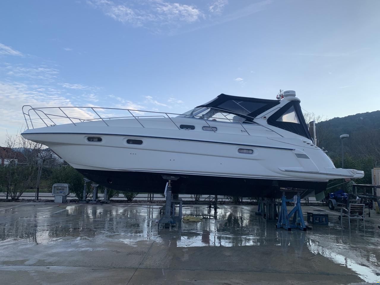 Sealine S37
