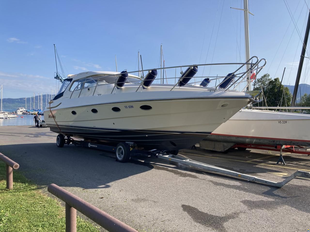 Windy 37 Grand Mistral hard-top