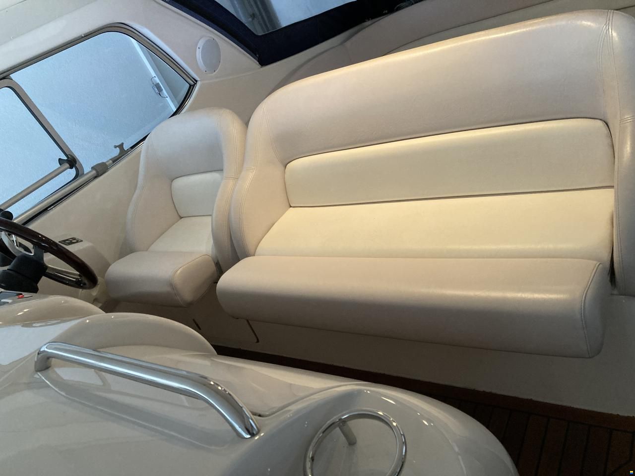 Windy 37 Grand Mistral hard-top
