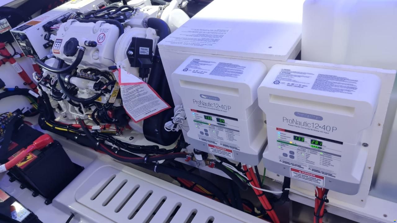 Sea Ray Sundancer 320 Outboard