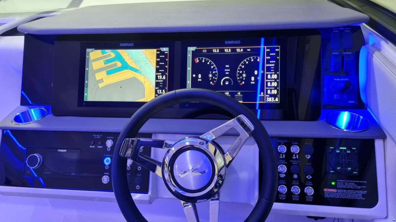 Sea Ray Sundancer 320 Outboard