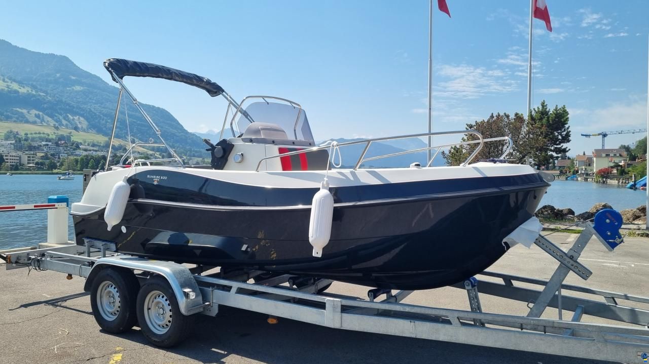 Sunrise Yacht 530 Open