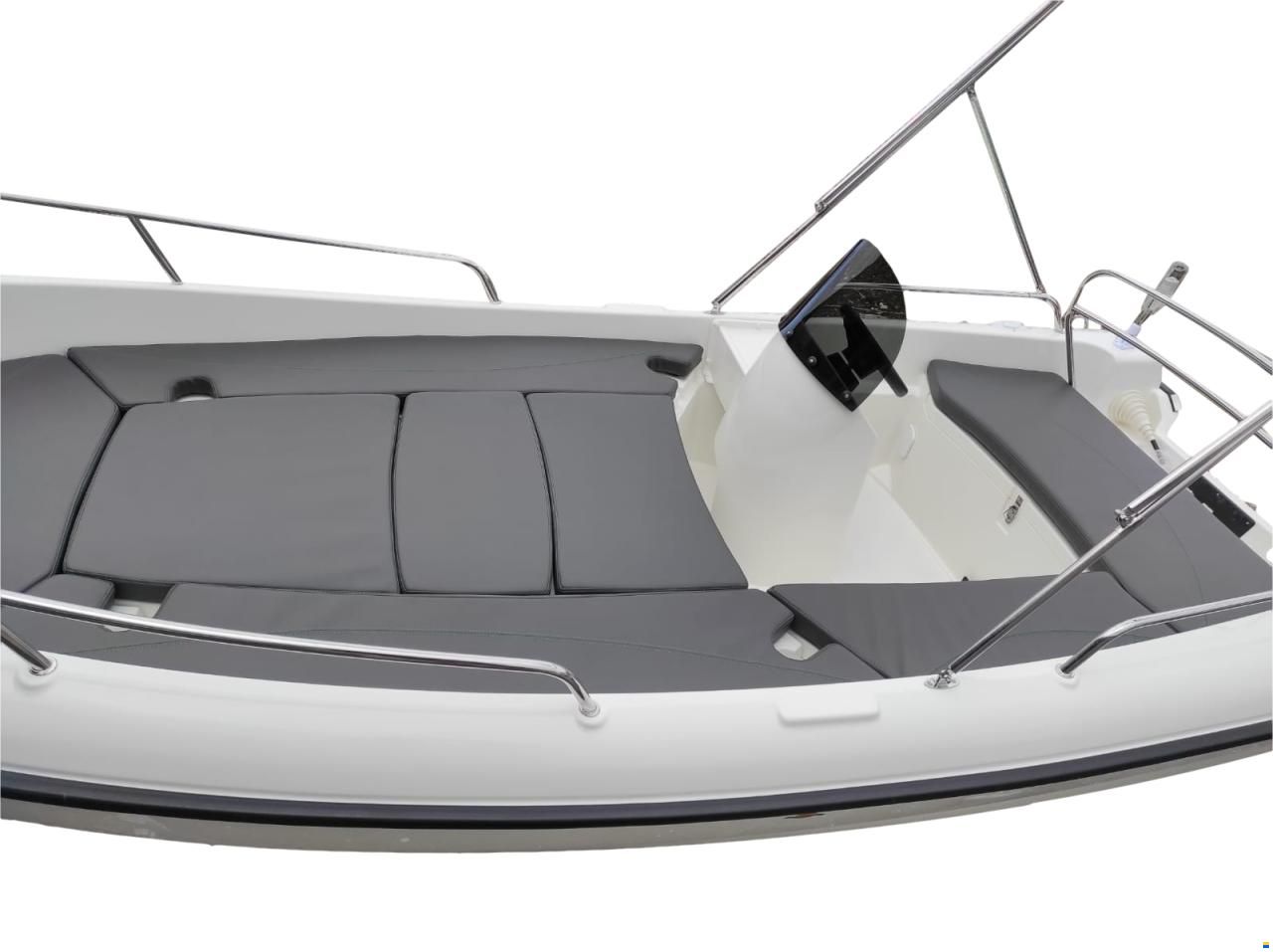 Sunrise Yacht  400 Open