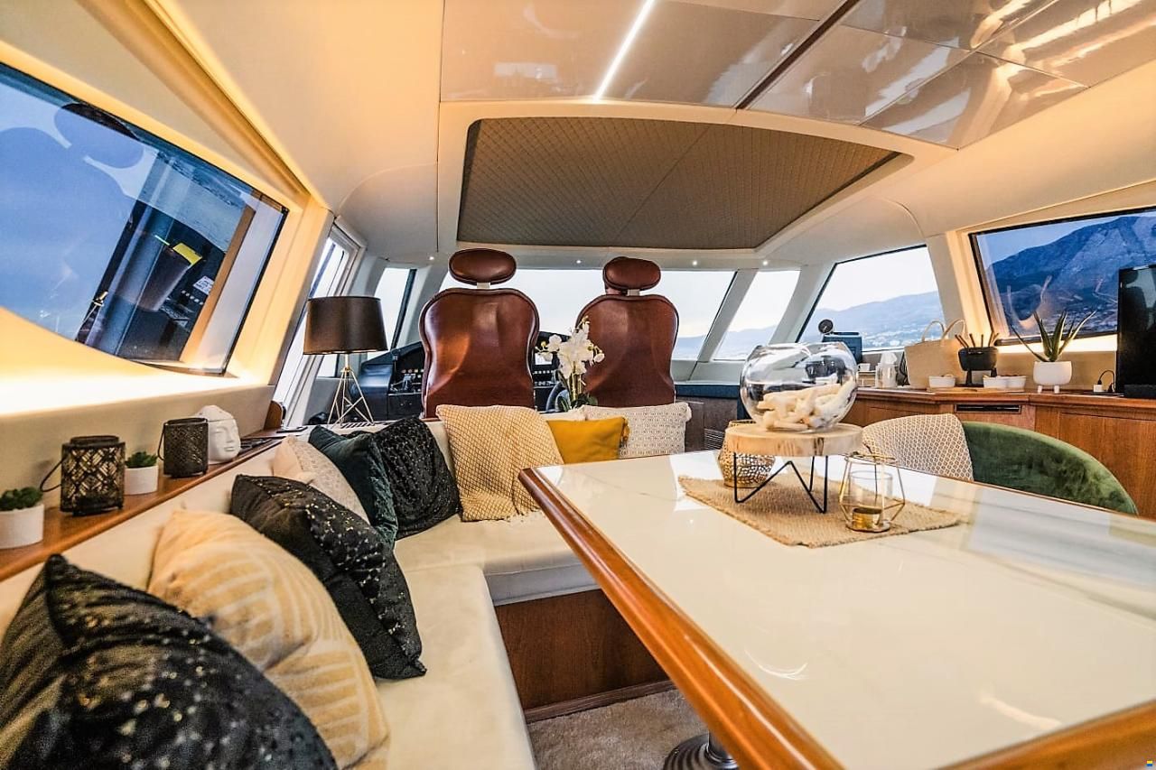 Fashion Yachts 68