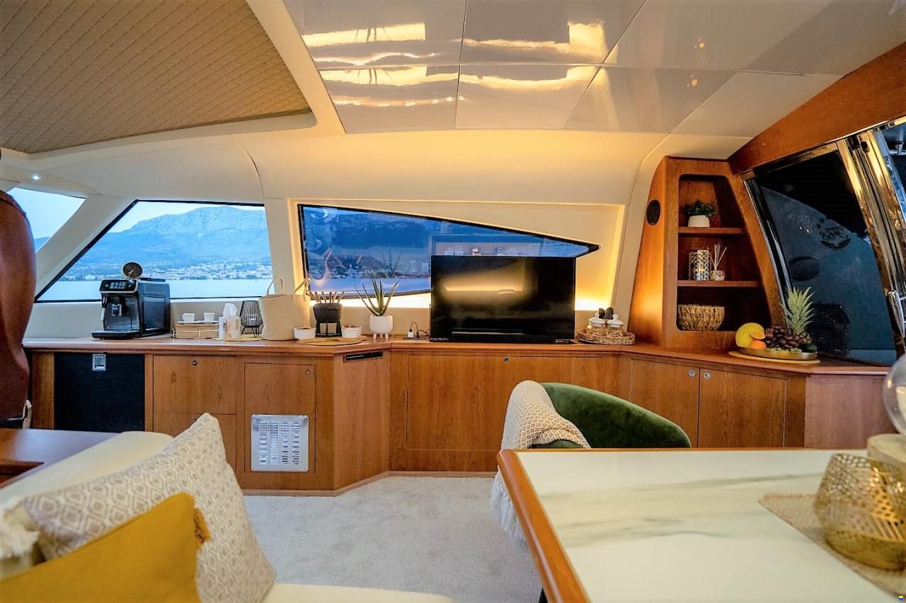 Fashion Yachts 68