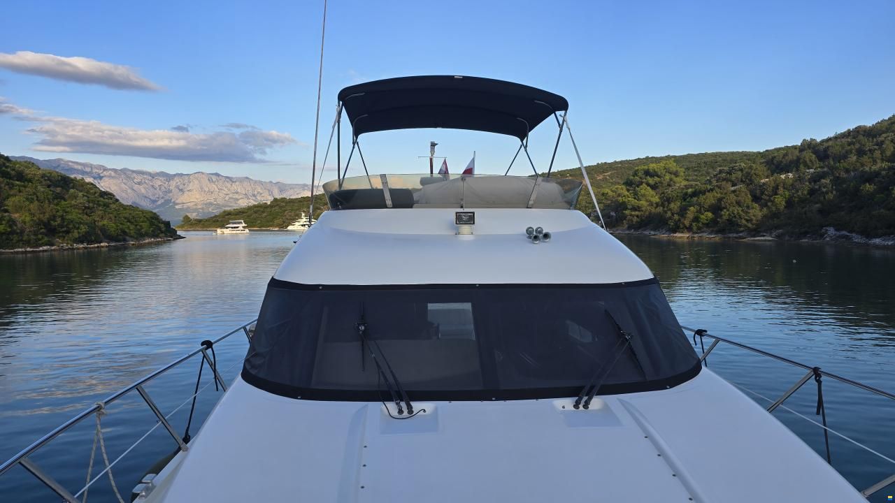 Sealine T 47 FLY
